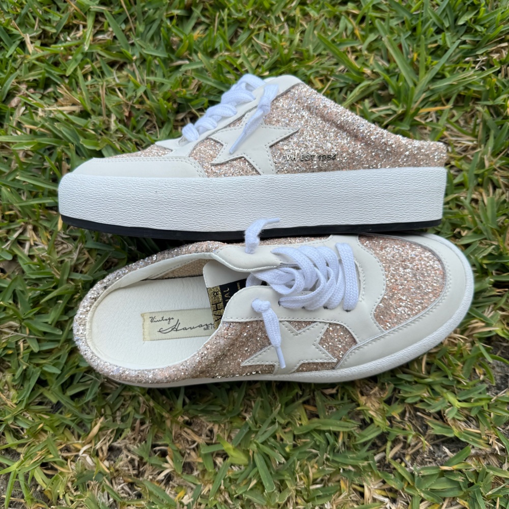 Vintage Havana White and Pink Glitter Athletic Shoes